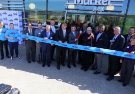 April 29, 2022: Senator Brewster attends the ribbon cutting of  Greater Pittsburgh Community Food Bank’s The Market, a new onsite food pantry.