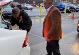 December 6, 2022: Senator Jim Brewster in partnership with the Greater Pittsburgh Community Food bank hosted a Holiday Drive-Up Food Distribution Event distributing over 13,000 lbs of food!